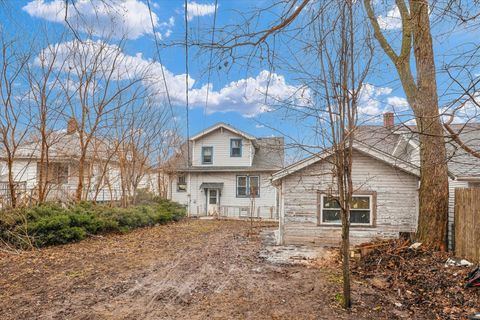 Tiny photo for 1545 N Monroe Street, Decatur, IL 62526 (MLS # 12335228)