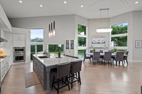 Tiny photo for 1912 Midwest Club Parkway, Oak Brook, IL 60523 (MLS # 12432478)