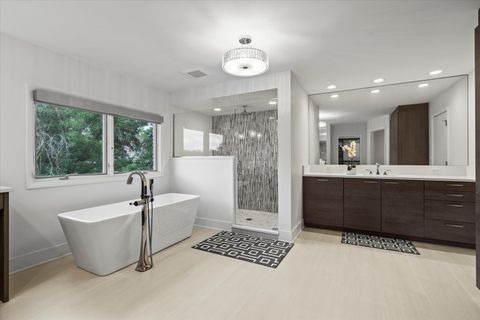 Tiny photo for 1912 Midwest Club Parkway, Oak Brook, IL 60523 (MLS # 12432478)