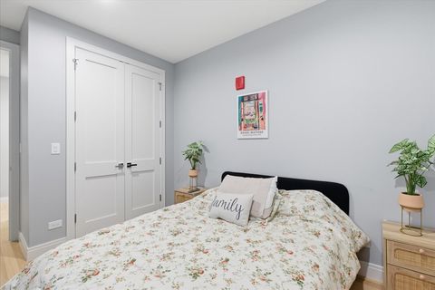 Tiny photo for 715 South Boulevard #301, Oak Park, IL 60302 (MLS # 12569339)