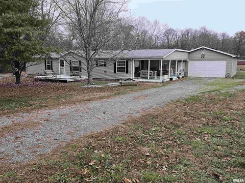 Photo of 18266 E LIBERTY Road, Opdyke, IL 62872 (MLS # EB460656)