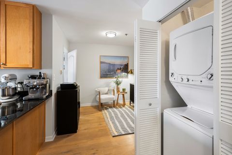 Tiny photo for 1212 N Wells Street #1602, Chicago, IL 60610 (MLS # 12604608)
