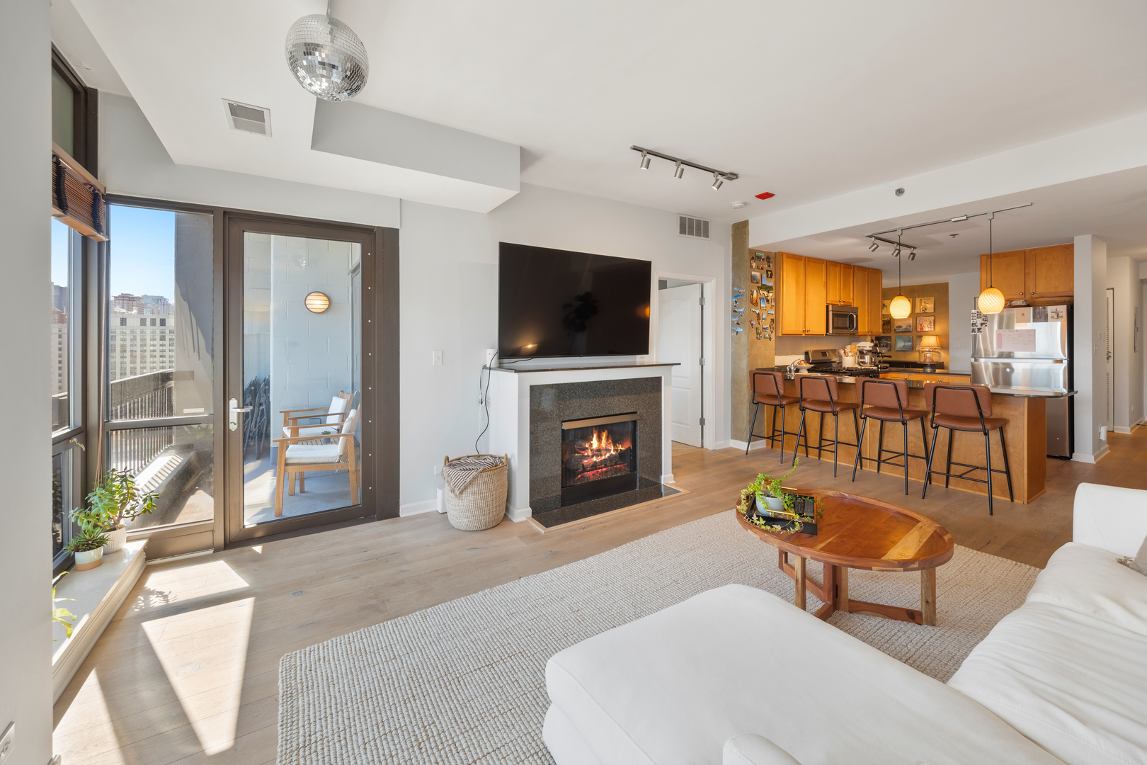 1212 N Wells Street 1602