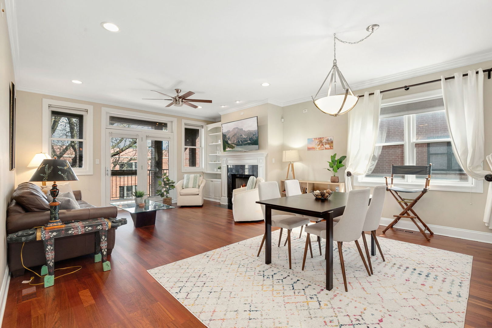 2946 N Sheffield Avenue 3S