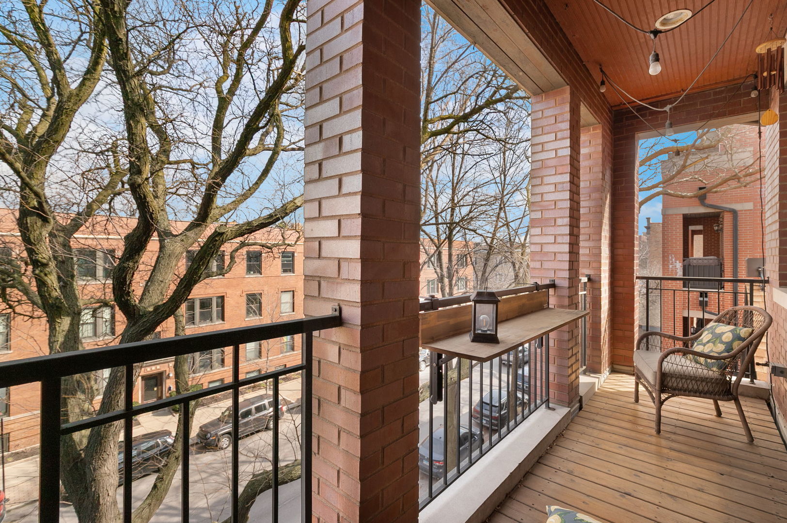 2946 N Sheffield Avenue 3S