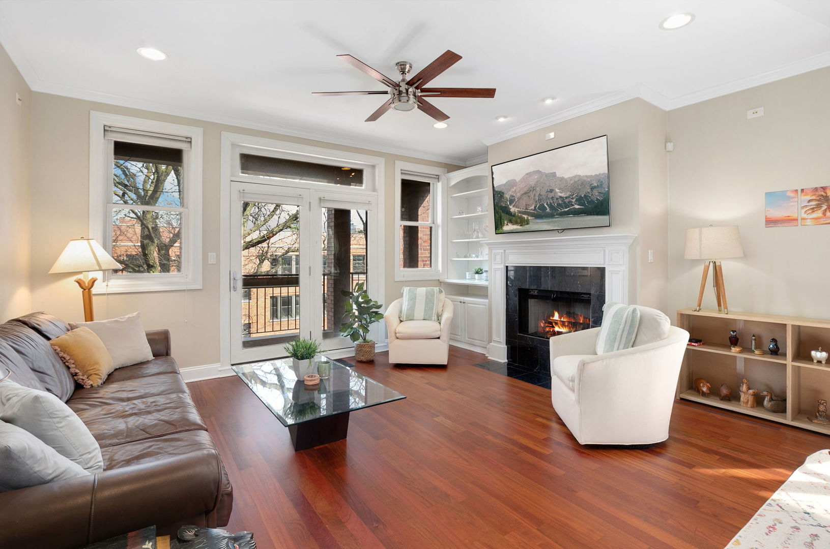 2946 N Sheffield Avenue 3S