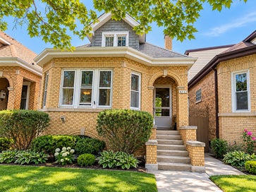 6243 W Waveland Avenue Chicago IL 60634