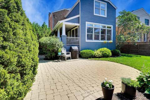 Tiny photo for 6308 N INDIAN Road, Chicago, IL 60646 (MLS # 12710045)
