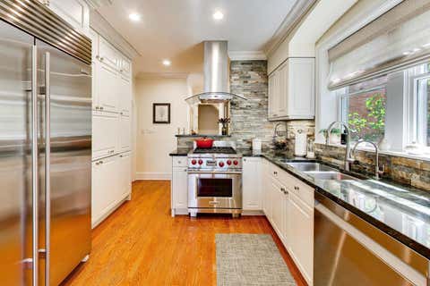 Tiny photo for 6308 N INDIAN Road, Chicago, IL 60646 (MLS # 12710045)