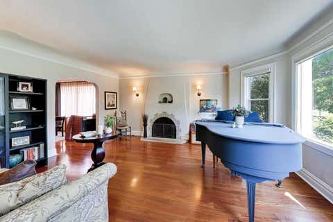 Tiny photo for 6308 N INDIAN Road, Chicago, IL 60646 (MLS # 12710045)