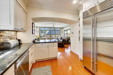Tiny photo for 6308 N INDIAN Road, Chicago, IL 60646 (MLS # 12710045)