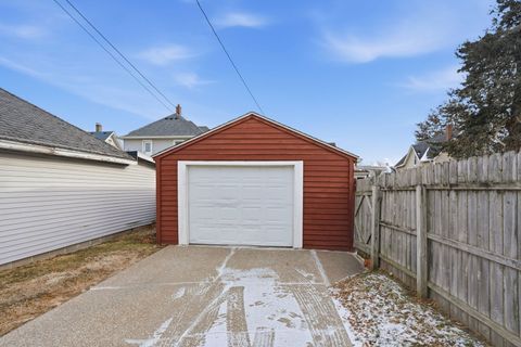 Tiny photo for 411 39th Street, Moline, IL 51265 (MLS # 12567200)
