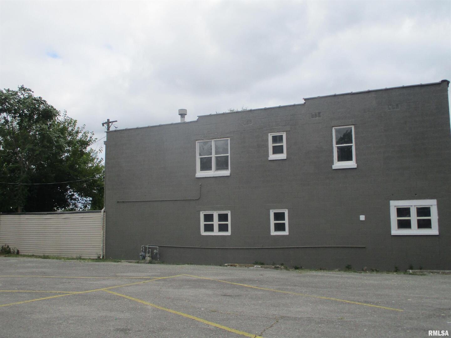 101 E WEBSTER Street