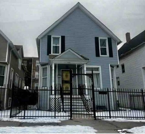 Tiny photo for 5816 W Fulton Street, Chicago, IL 60644 (MLS # 12716819)