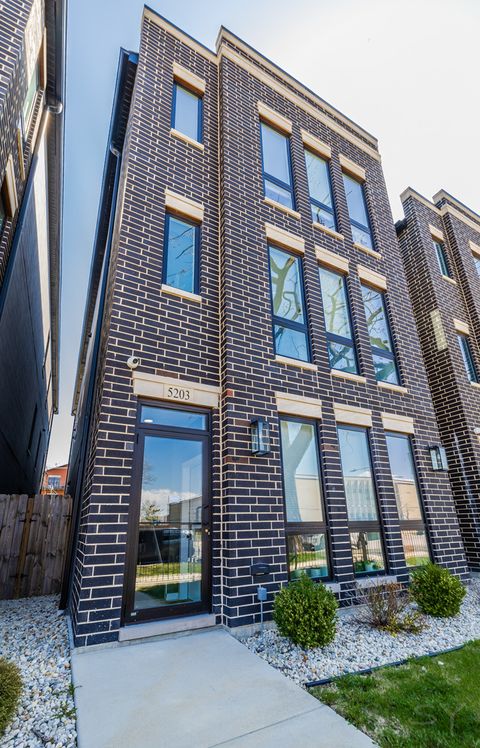 5201 S Wabash Avenue Chicago IL 60615