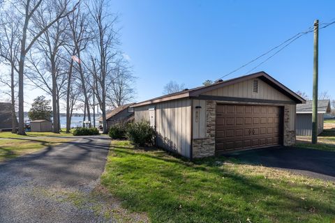 Tiny photo for 12062 Malibu Lane, Marion, IL 62959 (MLS # 12595376)
