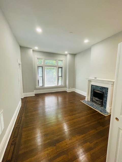 706 S Claremont Avenue