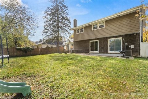 Tiny photo for 835 Maple Road, Flossmoor, IL 60422 (MLS # 12573221)