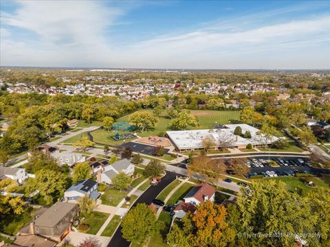 Tiny photo for 835 Maple Road, Flossmoor, IL 60422 (MLS # 12573221)