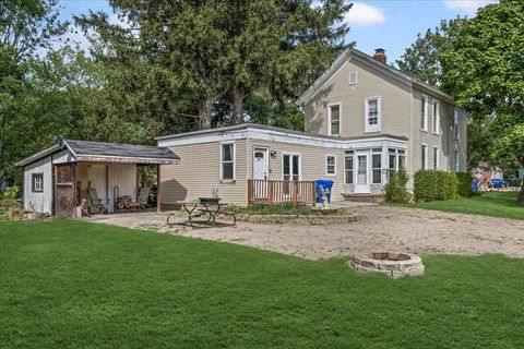 Tiny photo for 300 N South Elgin Boulevard, South Elgin, IL 60177 (MLS # 12459720)