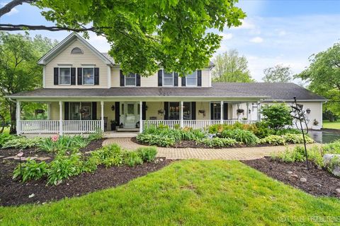 39W841 Prunetree Lane St. Charles IL 60175