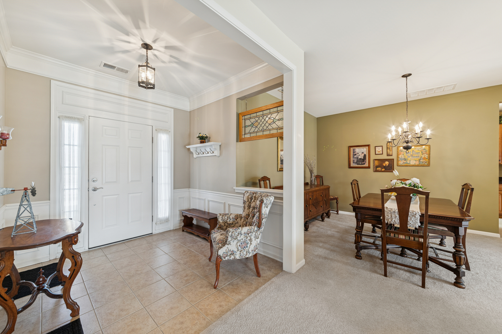 2545 Edgewater Drive