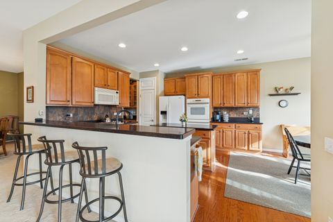 Tiny photo for 2545 Edgewater Drive, Elgin, IL 60124 (MLS # 12530571)