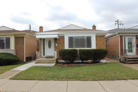 Photo of 551 W 95th Street, Chicago, IL 60628 (MLS # 12444365)