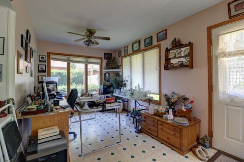 Tiny photo for 804 N 11th Street, Clinton, IA 52732 (MLS # 12685668)