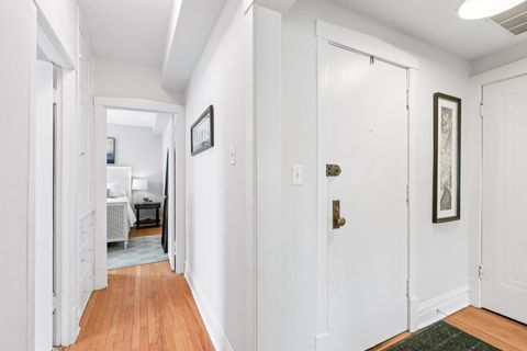 Tiny photo for 623 Washington Boulevard #3N, Oak Park, IL 60302 (MLS # 12646358)