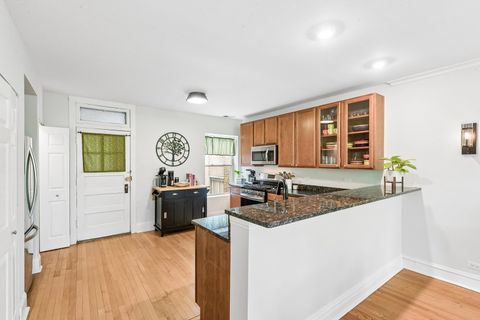 Tiny photo for 623 Washington Boulevard #3N, Oak Park, IL 60302 (MLS # 12646358)