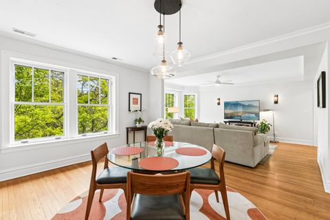 Tiny photo for 623 Washington Boulevard #3N, Oak Park, IL 60302 (MLS # 12646358)
