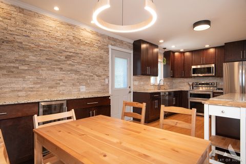 Tiny photo for 603 JOHN Court, Schaumburg, IL 60193 (MLS # 12633721)