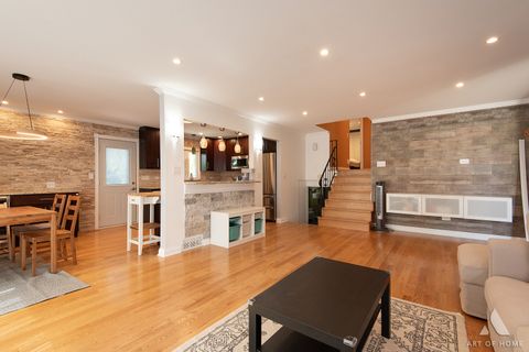 Tiny photo for 603 JOHN Court, Schaumburg, IL 60193 (MLS # 12633721)