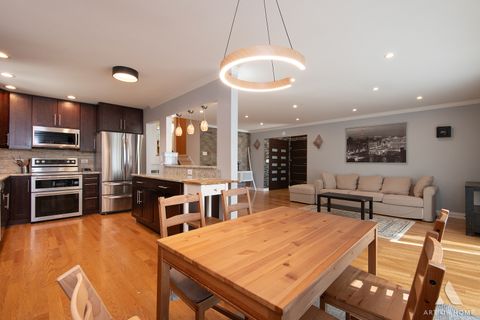 Tiny photo for 603 JOHN Court, Schaumburg, IL 60193 (MLS # 12633721)