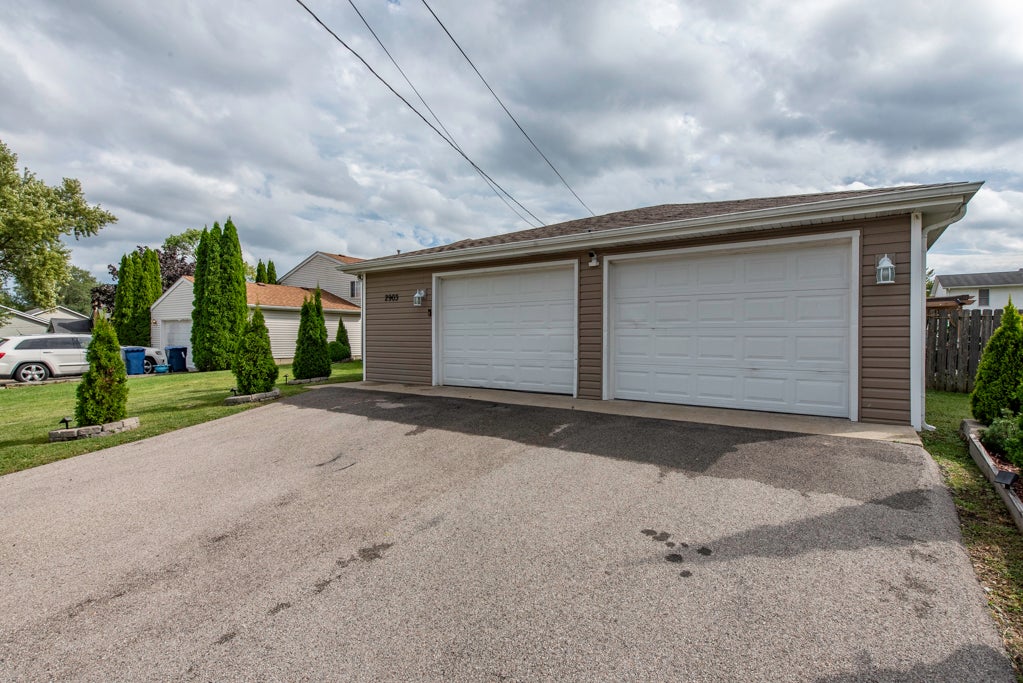 2903 W Nemesis Avenue