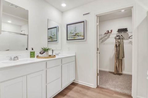 Tiny photo for 1351 Acadia Circle, Pingree Grove, IL 60140 (MLS # 12490321)