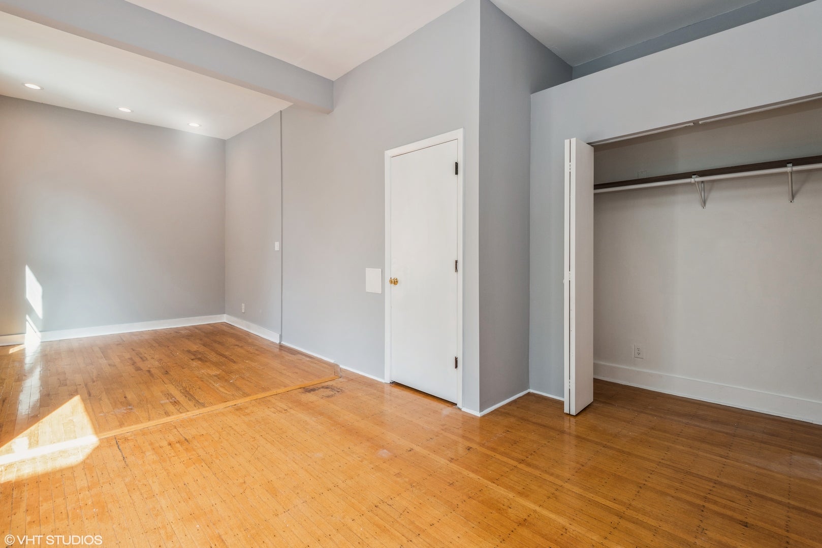 1633 Oak Avenue 2