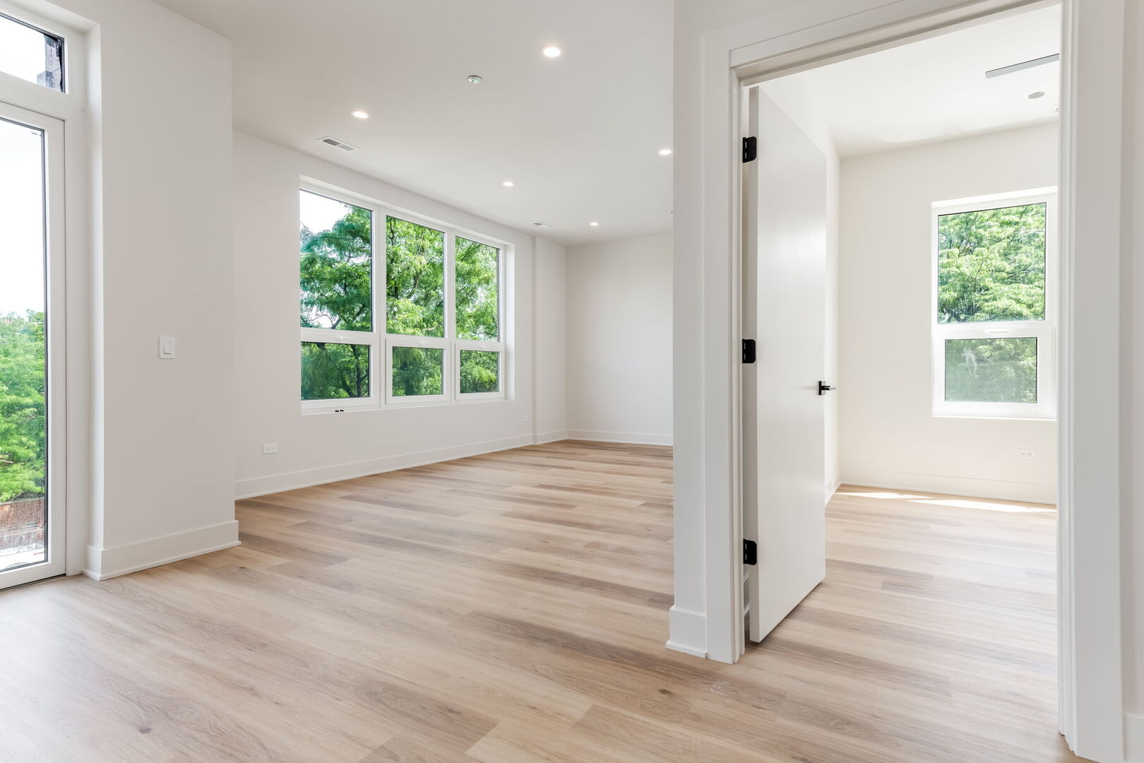 224 S Ashland Avenue 201
