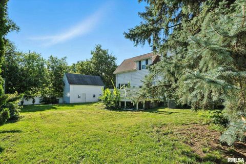 Tiny photo for 320 16TH Avenue N, Clinton, IA 52732 (MLS # QC4266905)