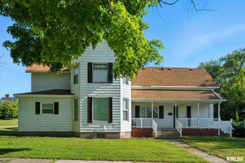 Tiny photo for 320 16TH Avenue N, Clinton, IA 52732 (MLS # QC4266905)