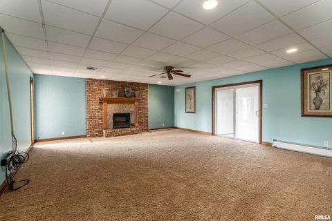 Tiny photo for 311 E Baggott Street, Zeigler, IL 62999 (MLS # EB460741)