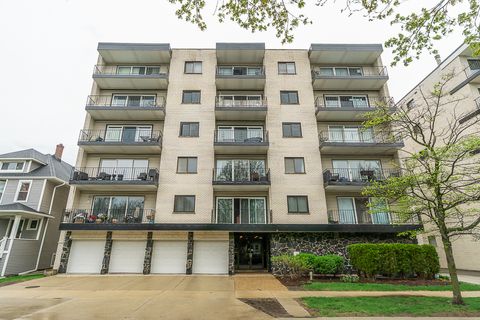Photo of 227 Elgin Avenue #3A, Forest Park, IL 60130 (MLS # 12621128)