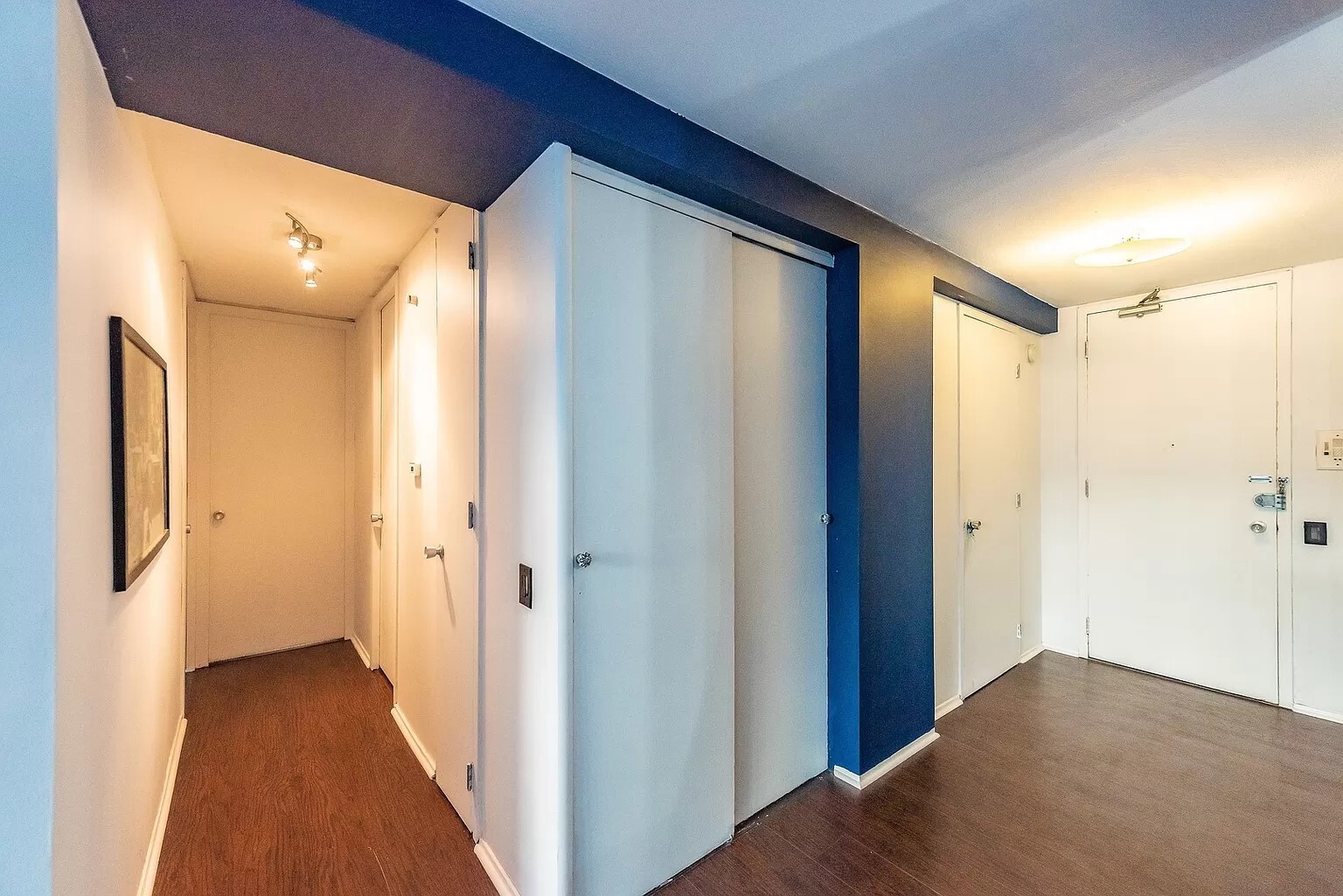 330 W Diversey Parkway 404