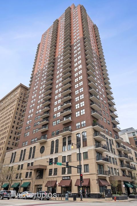 41 E 8th Street 3005 Chicago IL 60605