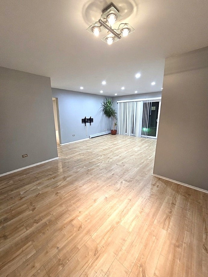9358 GOLF Road 3B