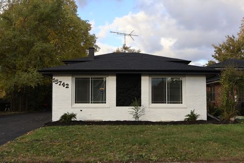 Photo of 15742 E End Avenue, Dolton, IL 60419 (MLS # 12507907) Photo of 15742 E End Avenue, Dolton, IL 60419 (MLS # 12507907)