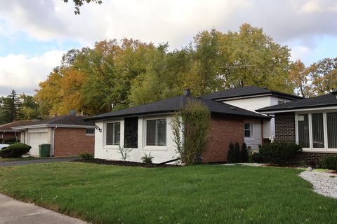 Tiny photo for 15742 E End Avenue, Dolton, IL 60419 (MLS # 12507907)