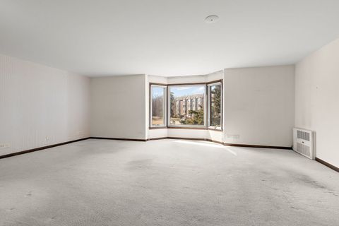 Tiny photo for 2500 Archbury Lane #1A, Park Ridge, IL 60068 (MLS # 12578074)