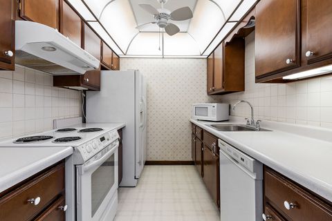 Tiny photo for 2500 Archbury Lane #1A, Park Ridge, IL 60068 (MLS # 12578074)